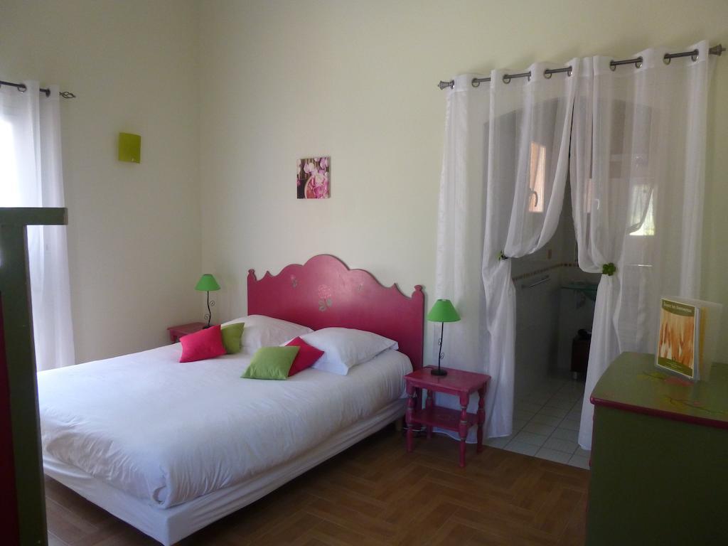 Bed and Breakfast Domaine De Flo Adult A Partir De 16 Ans Saint-Jean-de-la-Blaquiere Zimmer foto