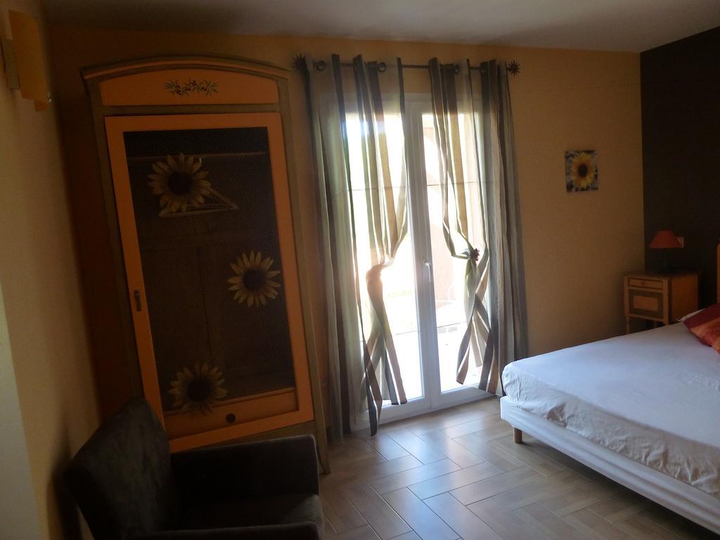 Bed and Breakfast Domaine De Flo Adult A Partir De 16 Ans Saint-Jean-de-la-Blaquiere Exterior foto
