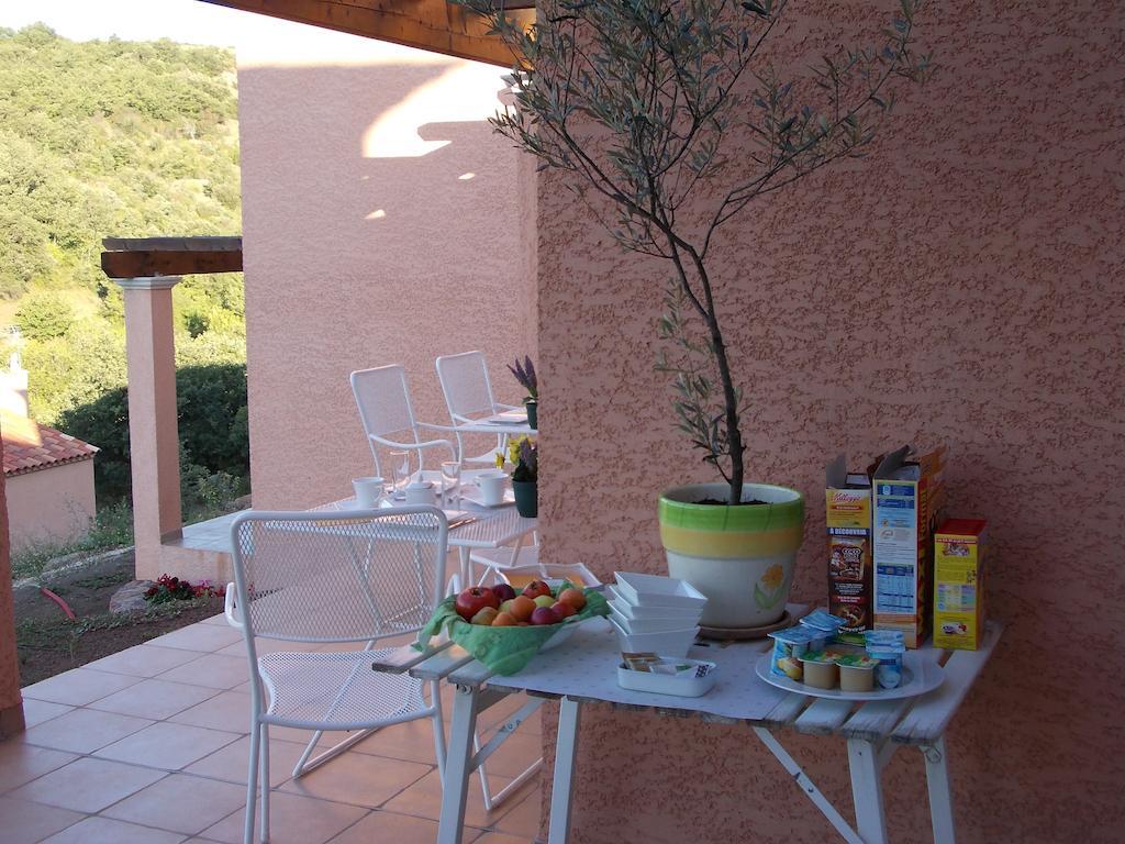Bed and Breakfast Domaine De Flo Adult A Partir De 16 Ans Saint-Jean-de-la-Blaquiere Exterior foto